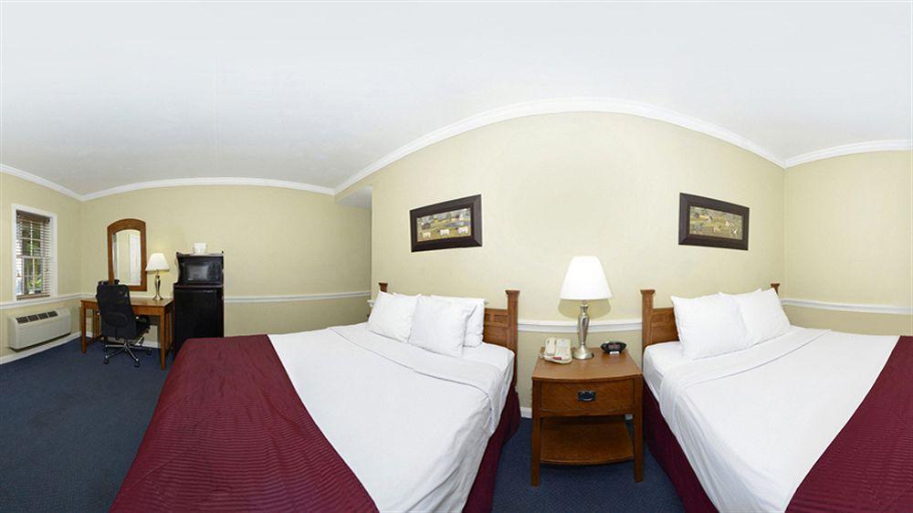 Clarion Inn Strasburg - Lancaster Extérieur photo